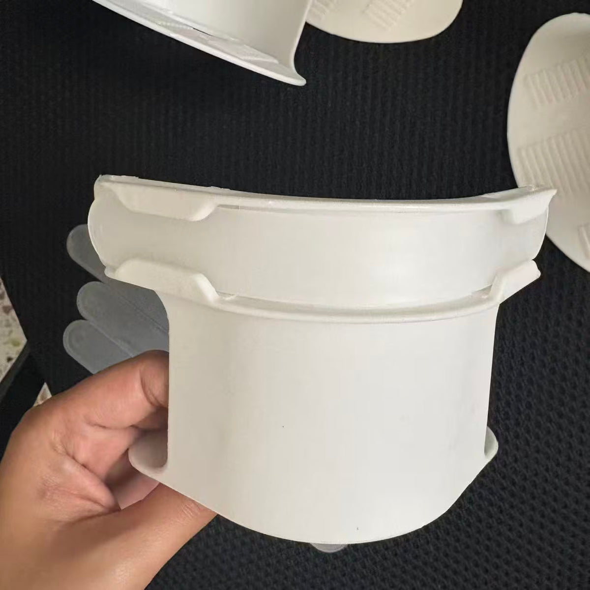 Bed sheet Grippers